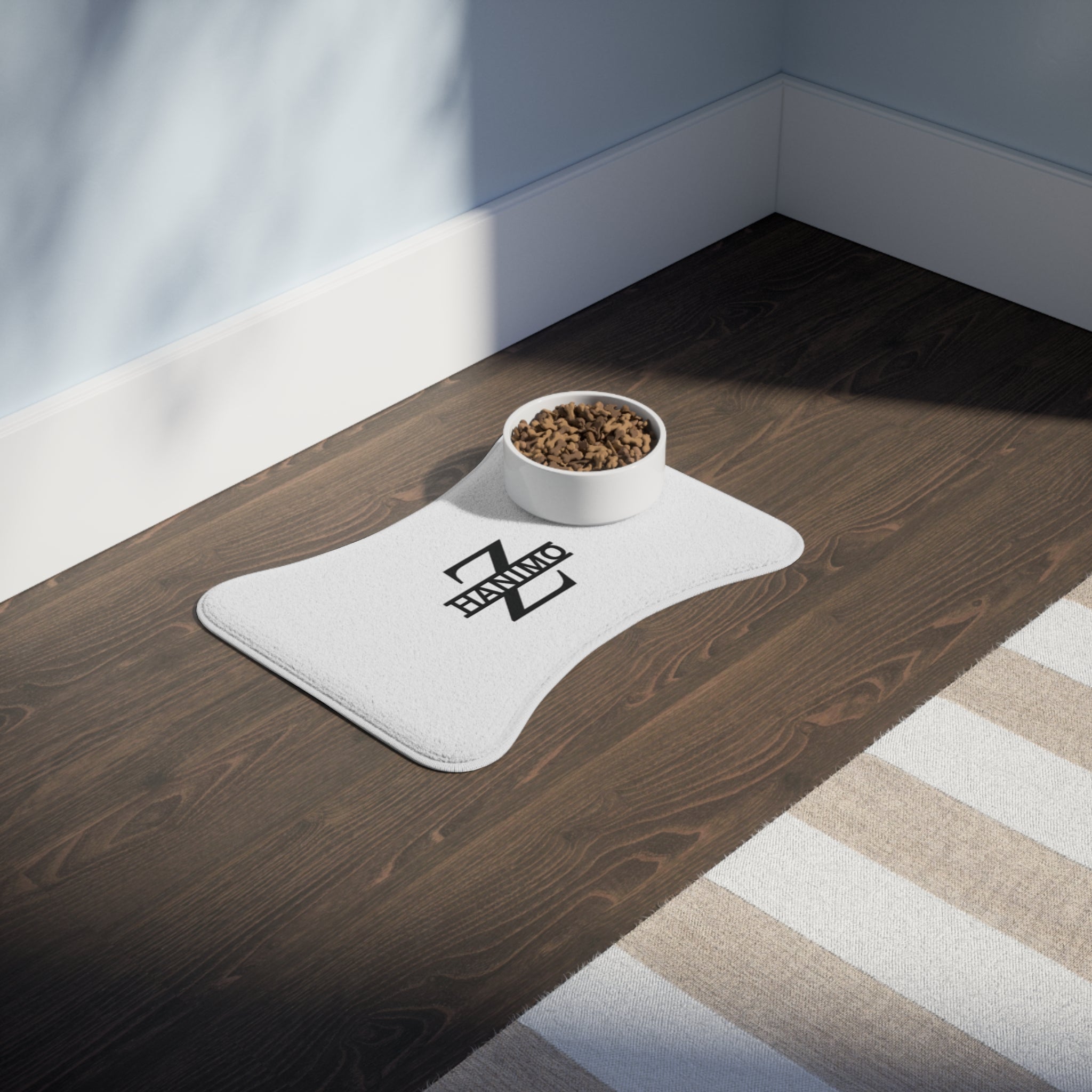 Tapis d'alimentation personnalisé pour animaux de compagnie — Monogramme « Z » avec texte HANIMO